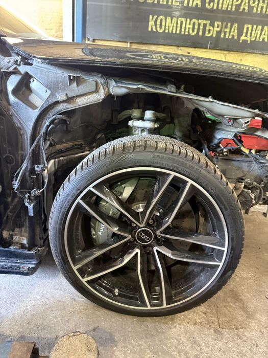 Audi s8 D4 plus 98000km. На части