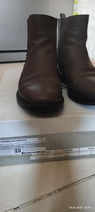 Полусапожки женские.