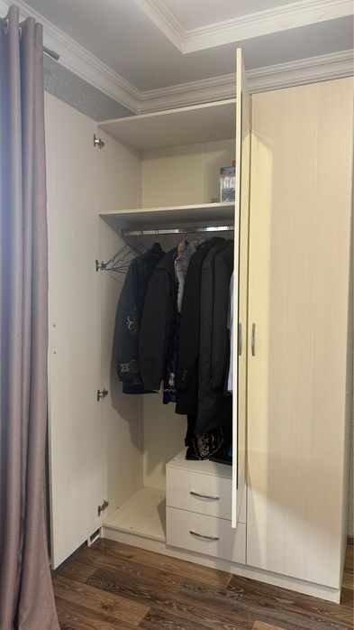 СРОЧНО продам б/у шкаф