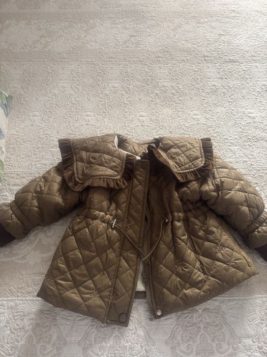 Куртки на девочку