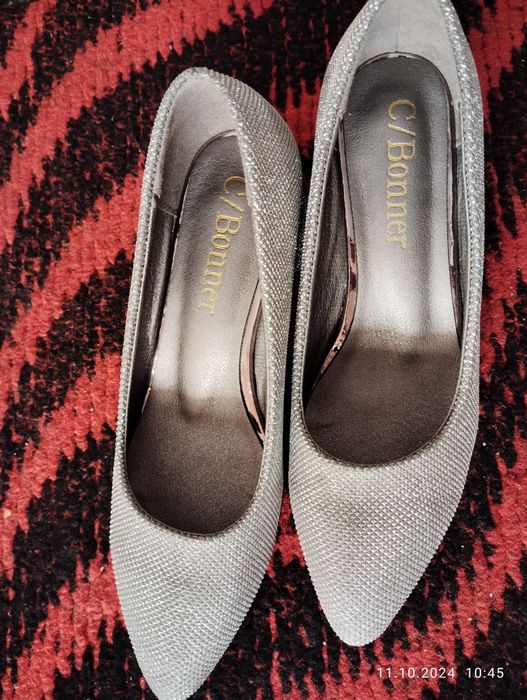 Tufli Labutin yangi 37