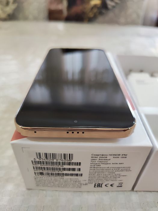 Honor x9d 12/256gb