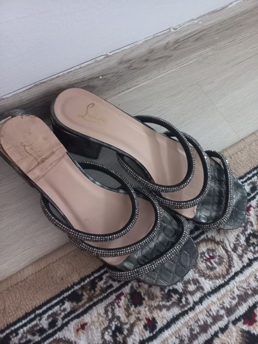 Продаются туфельки