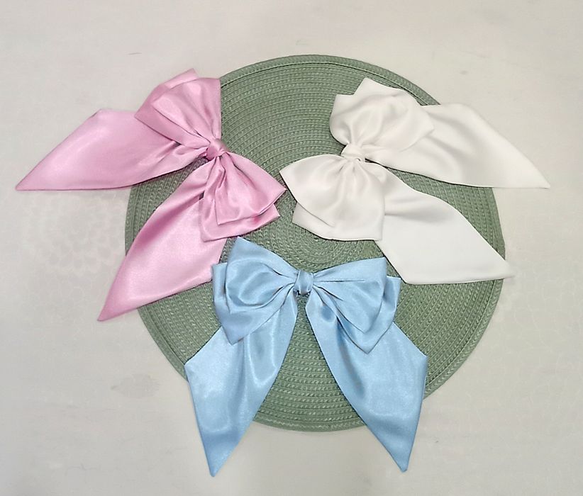 Красиви панделки шноли