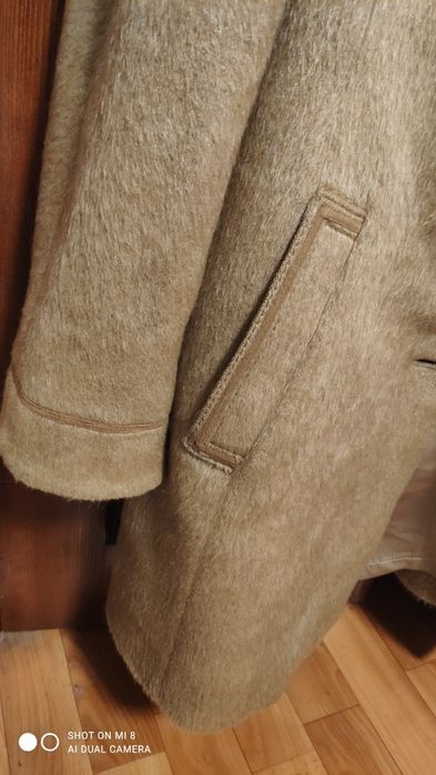 Шерстяное женское  пальто