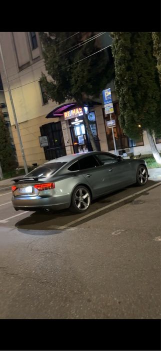 Vând Audi A5, an 2010
