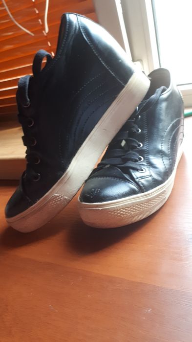 Крутые сникерсы 36р