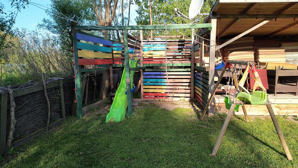 hotel plutitor  front  acostare/ teren intravilan  BRATUL SF. GHEORGHE