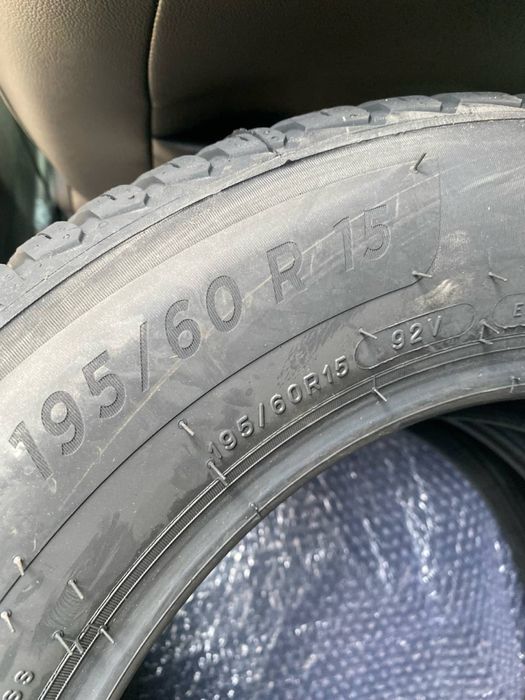 Шины Мишлен ВсеСезонки 195/60 R15 СРОЧНО!