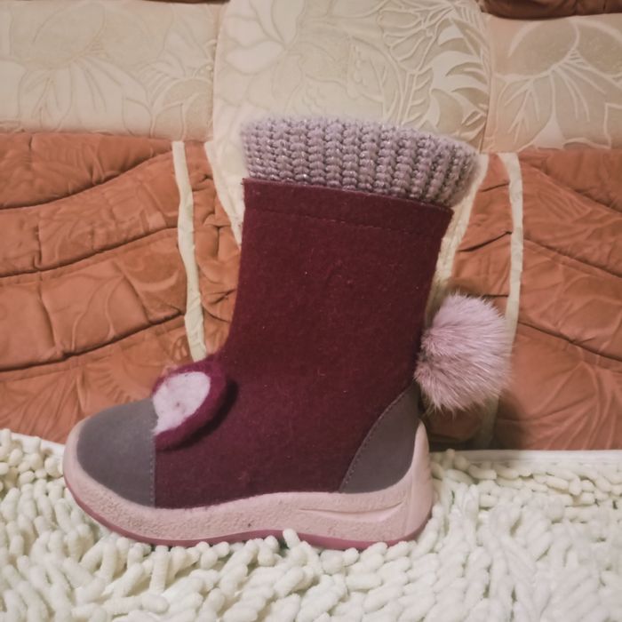 Продам детские валенки