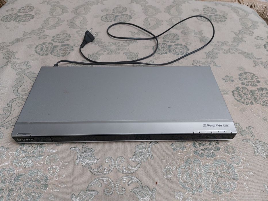 Видеомагнитофон и Dvd