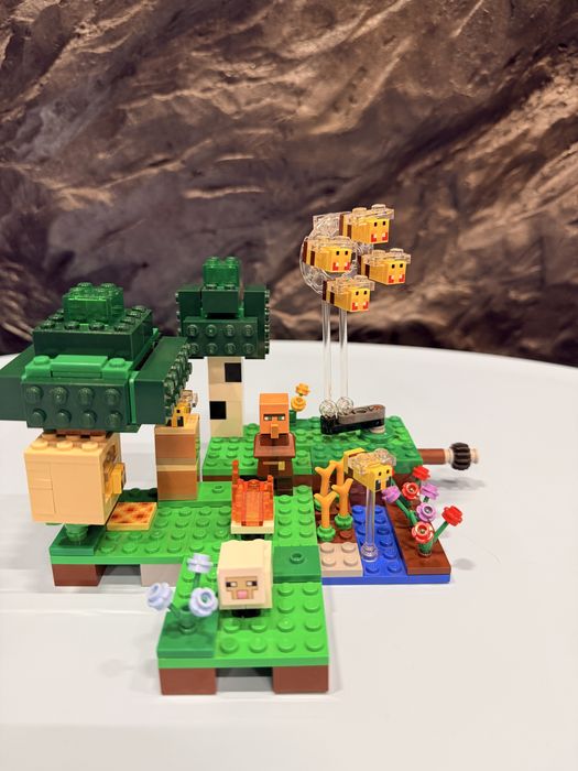 Lego Minecraft 21165