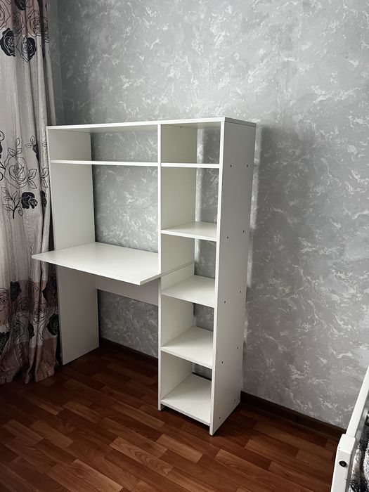 Продается писменный стол