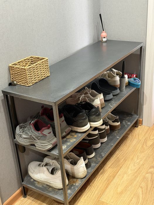 Продам стеллаж для обуви (обувница)