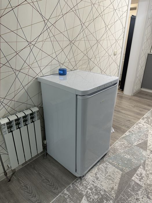 морозильник почти новый