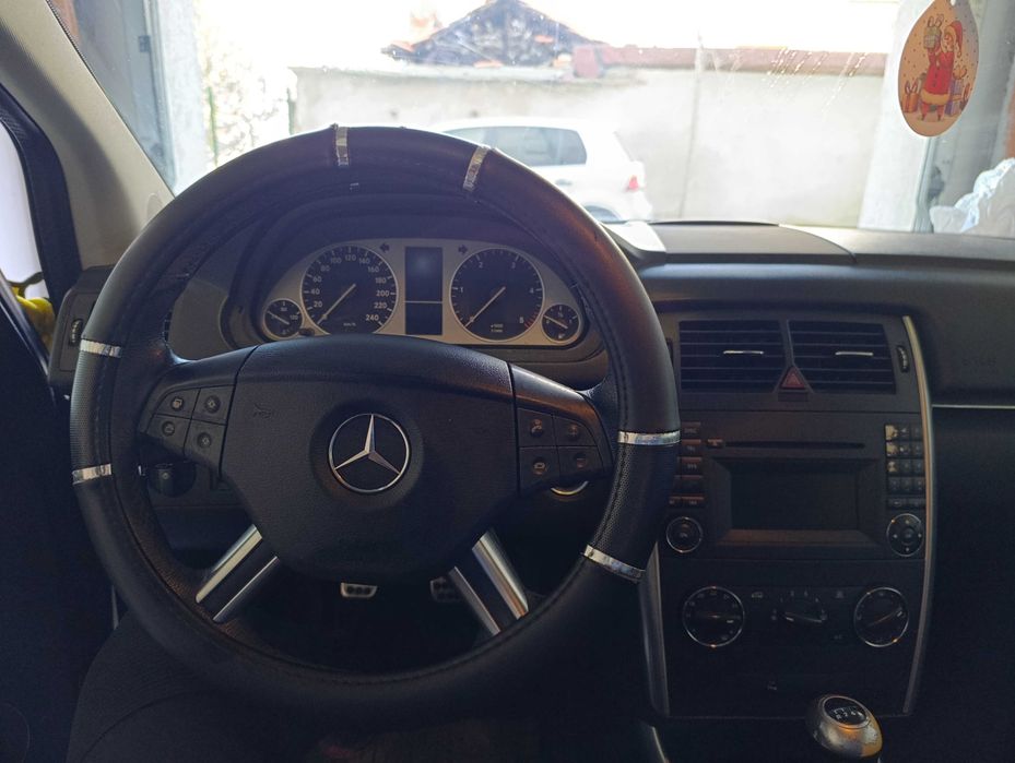 Mercedes B180 2010г ОБСЛУЖЕНА, РЕГИСТРИРАНА