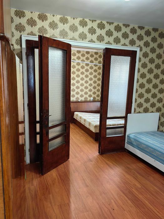 Дава се под наем Етаж от къща в Русе, Промишлена зона - Изток - 100 кв.м за 408 € - Снимка #17