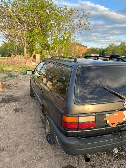 Продам машину пассат б3 универсал