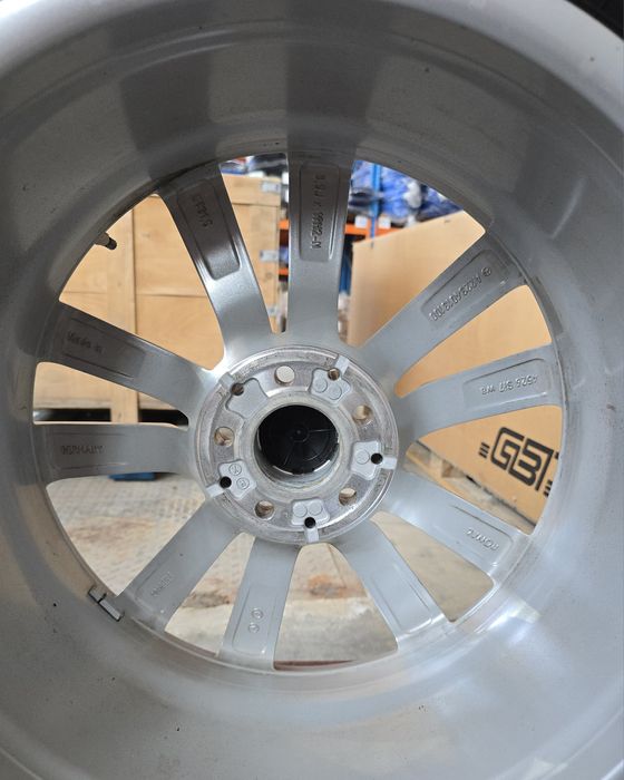 Джанти с гуми 19" за Мерцедес, 8,5J, оригинални