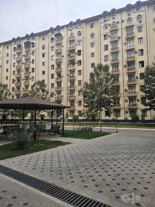 Срочно продается квартира Ц2