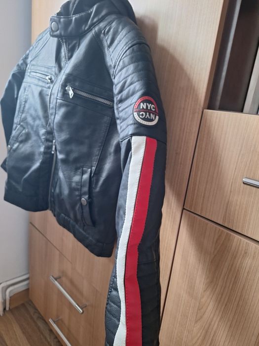 Geaca baieti C&A primavara toamna mar.134 ,imitație piele