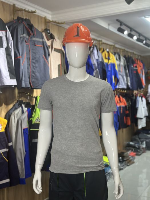 Mahsus kiyim va Futbolkalar