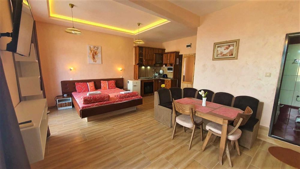 помещения под наем на центъра на града стаи, студия  и офиси