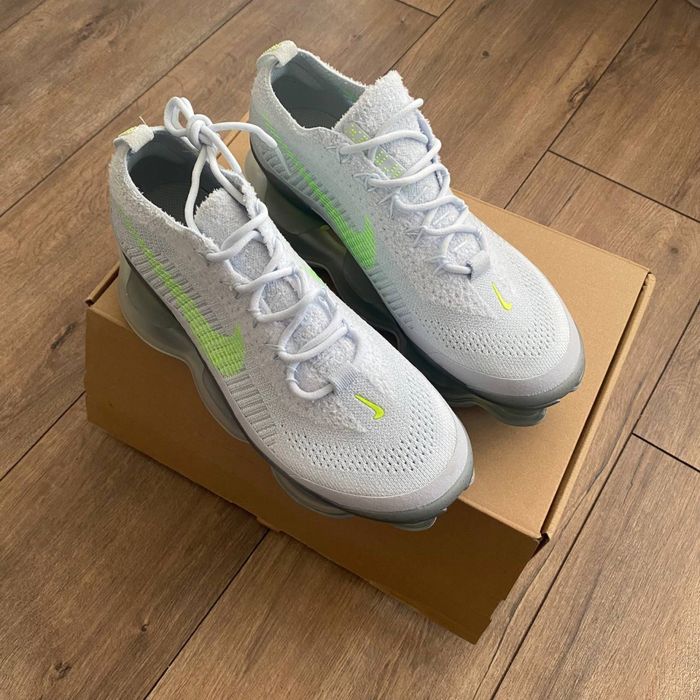 Nike Scorpion - 43 номер - Петно