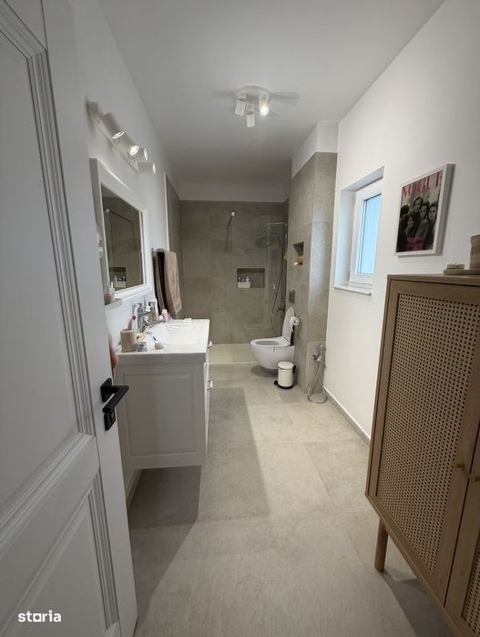 Vila 5 camere, Dobroesti, strada Trifoiului