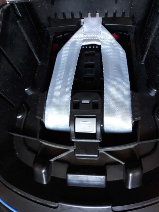 столче за кола много висок клас защита BRITAX -Made in Germany