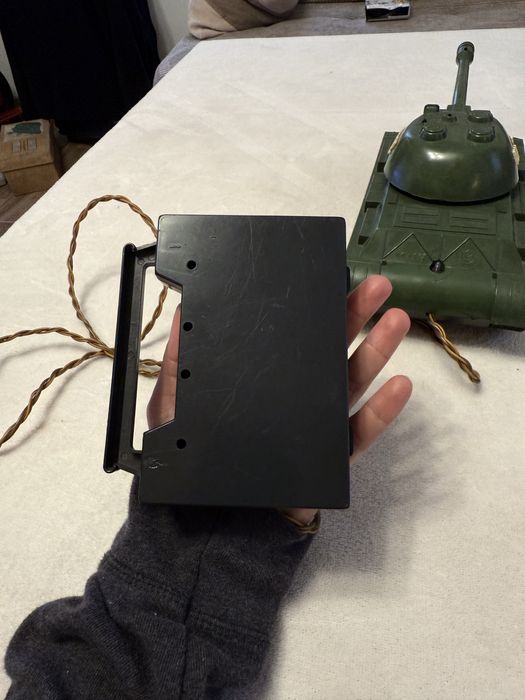 Руски танк с жица