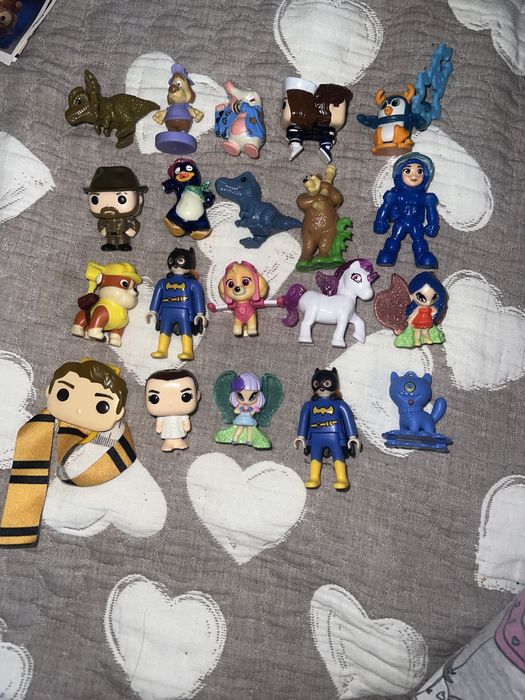 Киндер очень странные дела