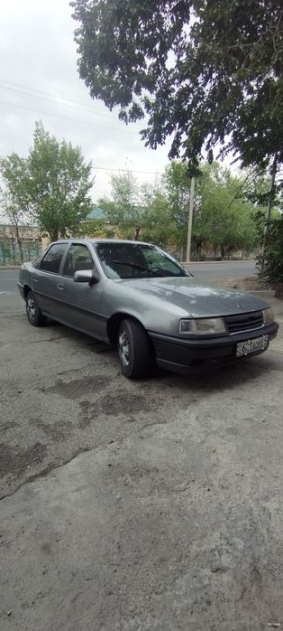 Opel Vectra A 1,8