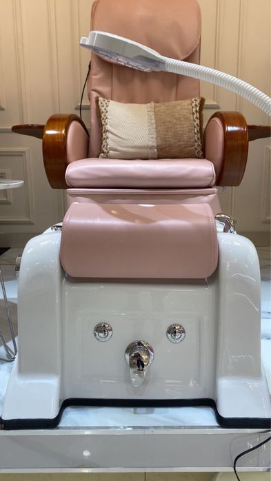 Кресло для педикюра, цвет розовый