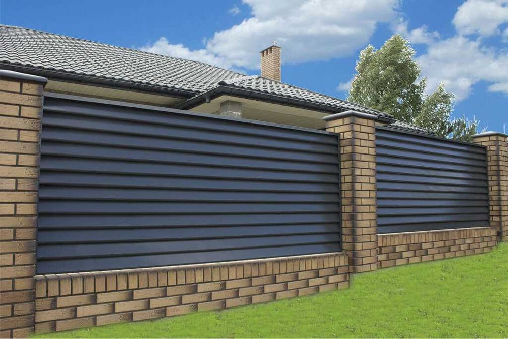 Garduri din panou stil jaluzele, sipca metalica, tabla si alte modele