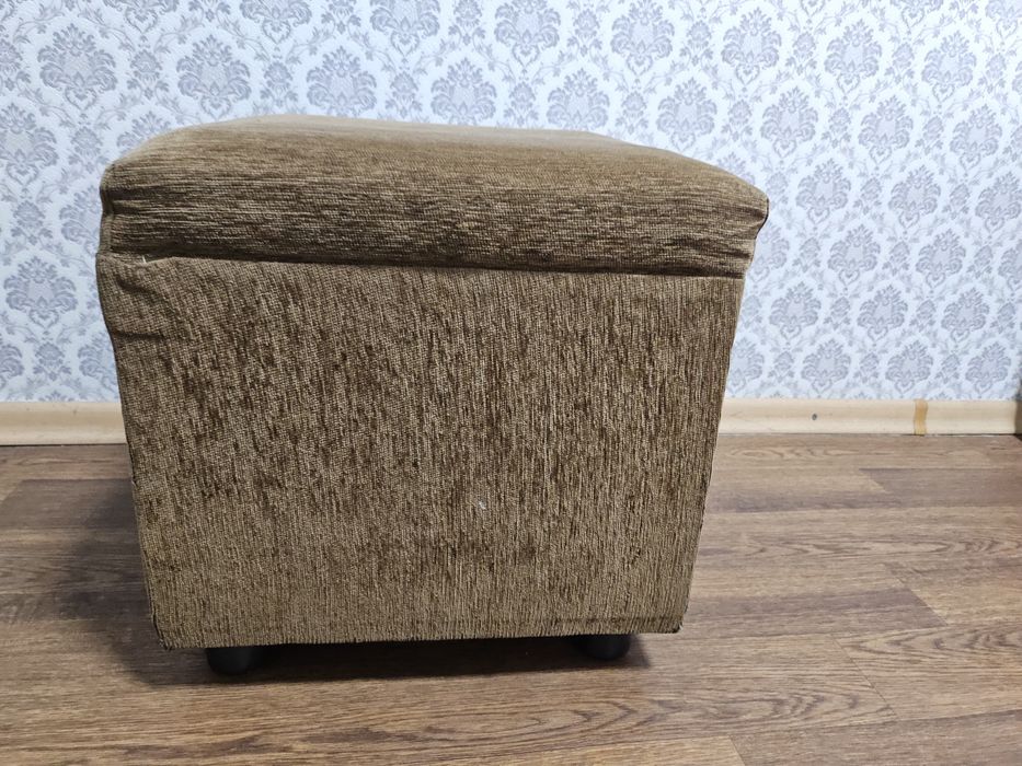 Продам  пуфик, гладилку, вентилятор и т.д.