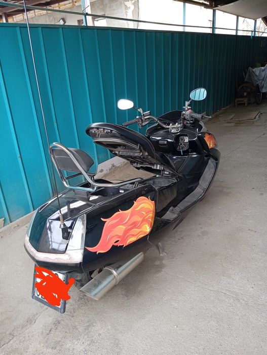 Максискутер Yamaha maxam