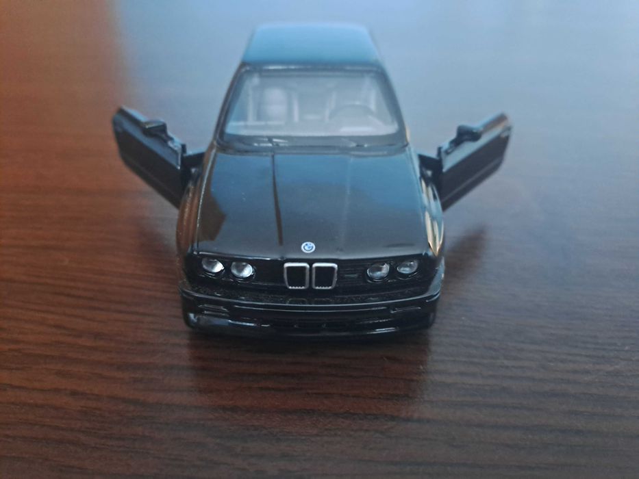 BMW M3 1987 1:36