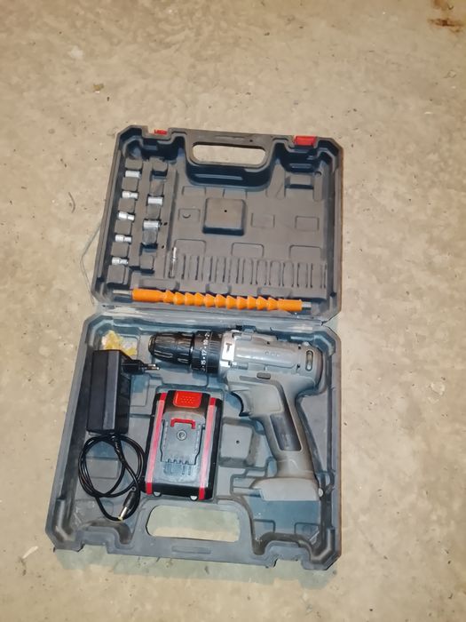 Шуруповерт за 10.000тг