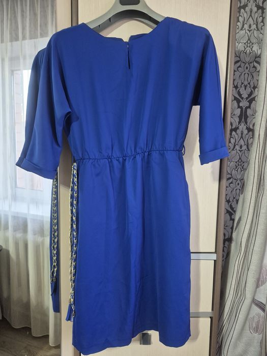 Продам платье красивое