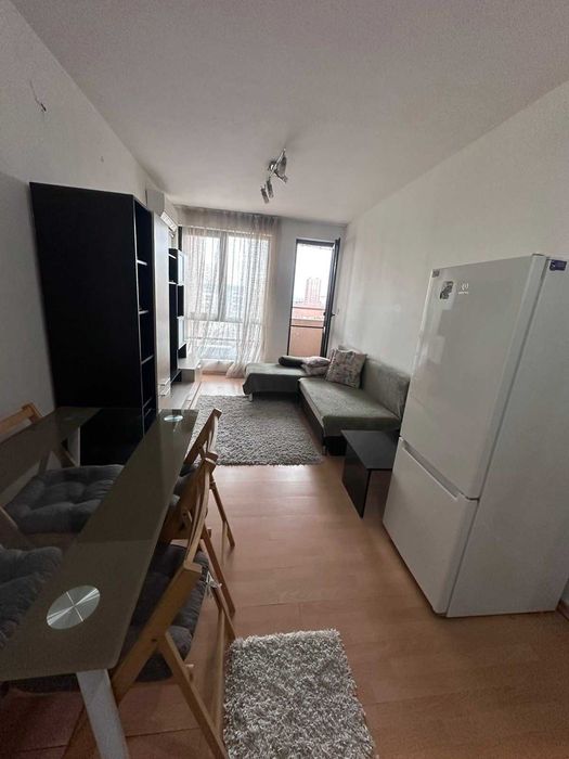 Двустаен апартамент в Южен