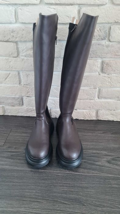 Дамски ботуши нови