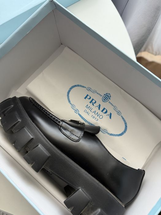 Лоферы prada для школы