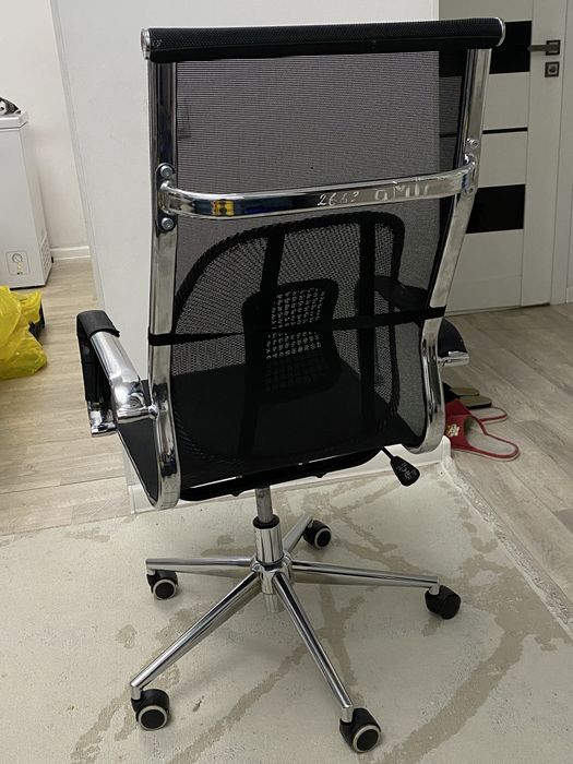 Продам офисное кресло