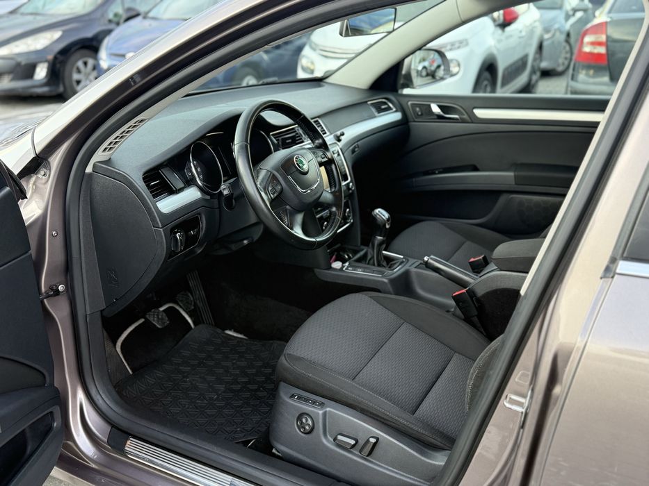 Skoda Superb 2.0tdi 2012