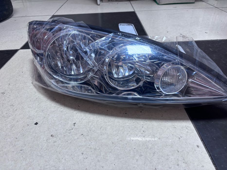 Фары Camry 35 новые
