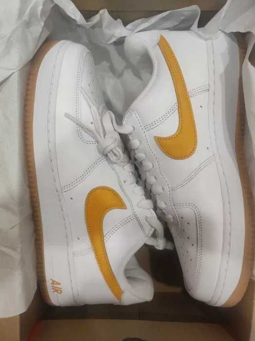 Nike - Air Force 1 University Gold номер 41,42 мъжки Оригинал Код 0522