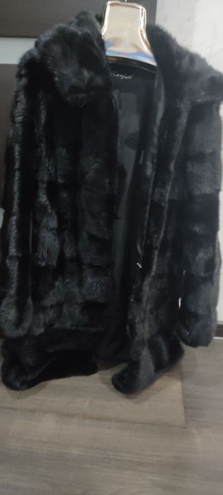 Продам норковую шубу
