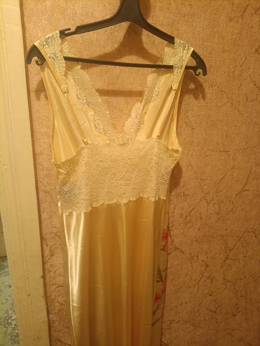 Пенюар с накидкой