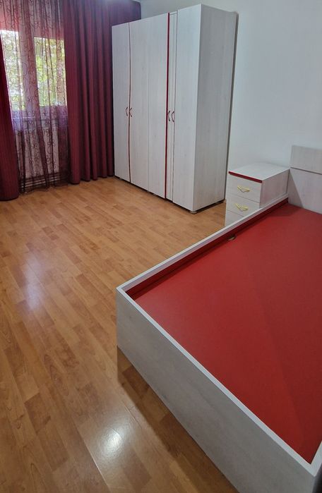 Vânzare apartament 3 camere